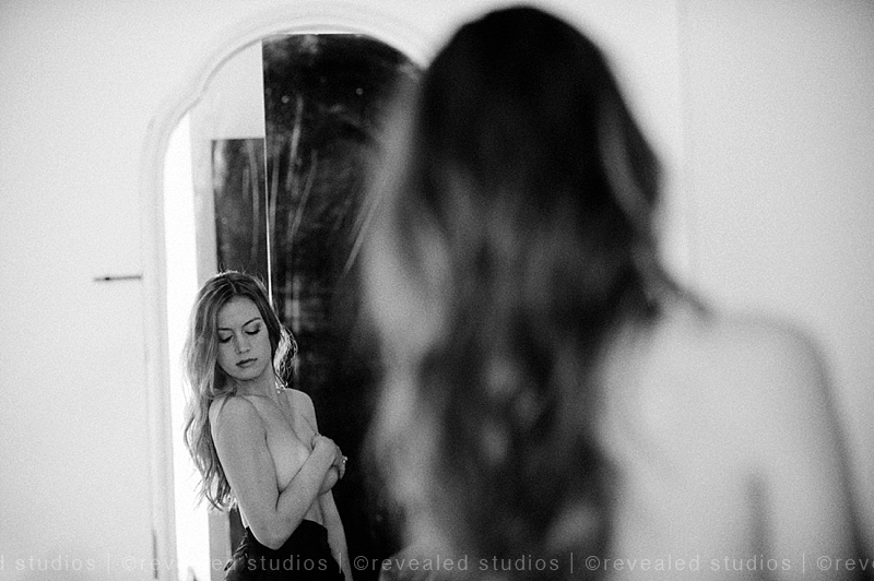 https://revealed-studios.com/wp-content/uploads/2015/06/chicago-boudoir-photography_0007.jpg